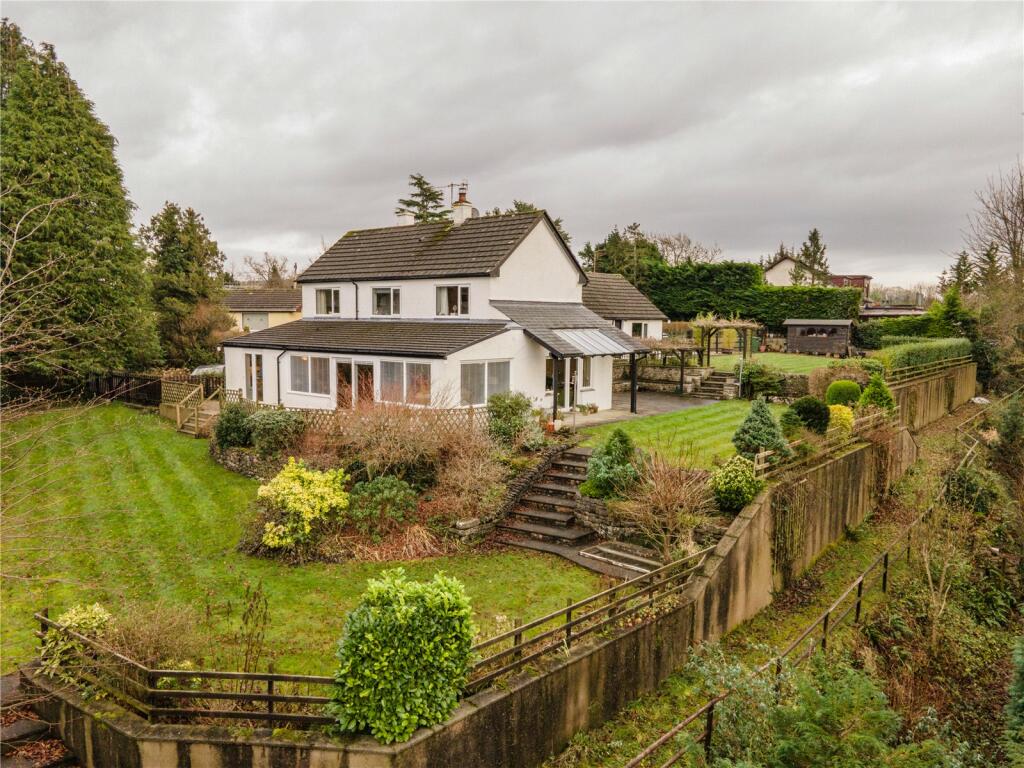 4 bedroom detached house for sale in Heathwaite Close, Storth