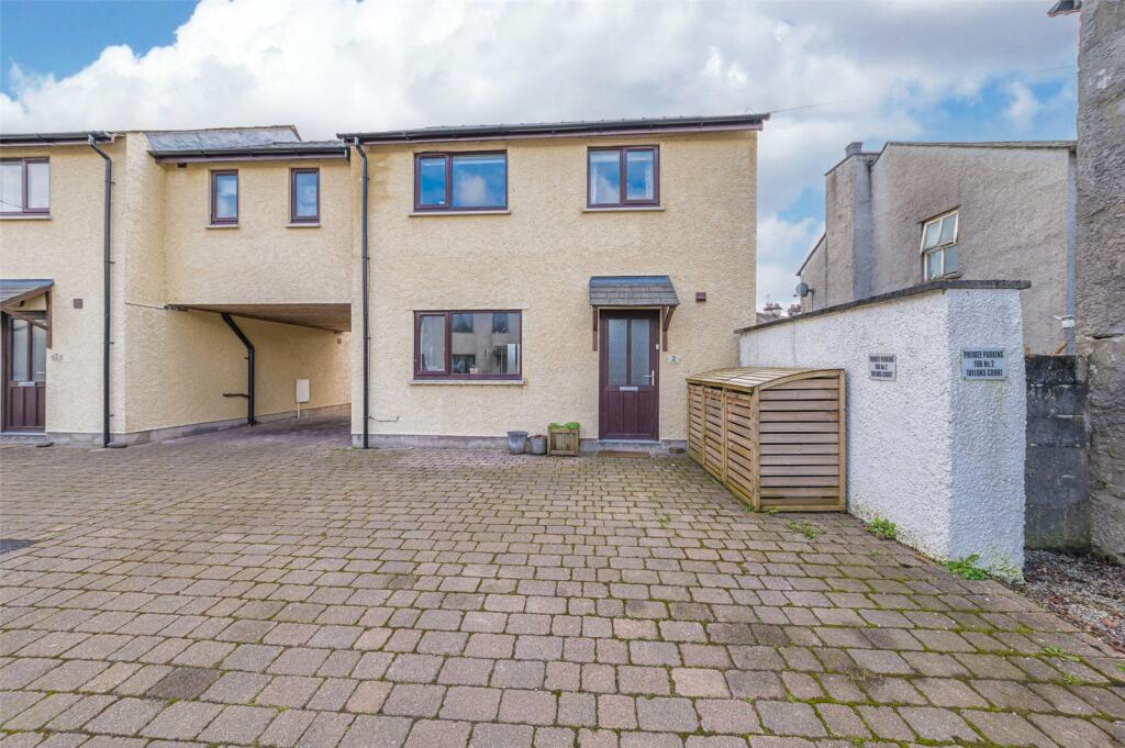 3 bedroom semidetached house for sale in Milnthorpe Road, Holme, Carnforth, LA6