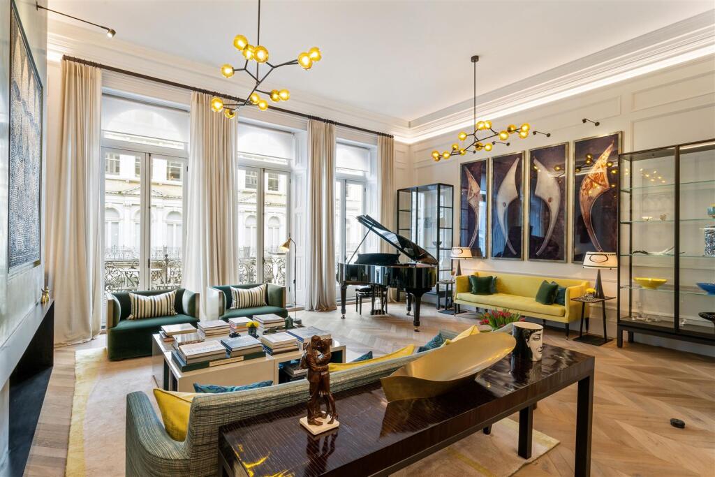 Main image of property: De Vere Gardens W8