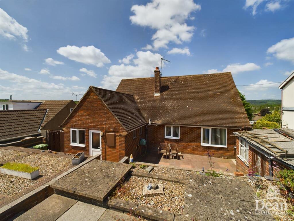 3 bedroom bungalow for sale in Victoria Street, Cinderford, GL14