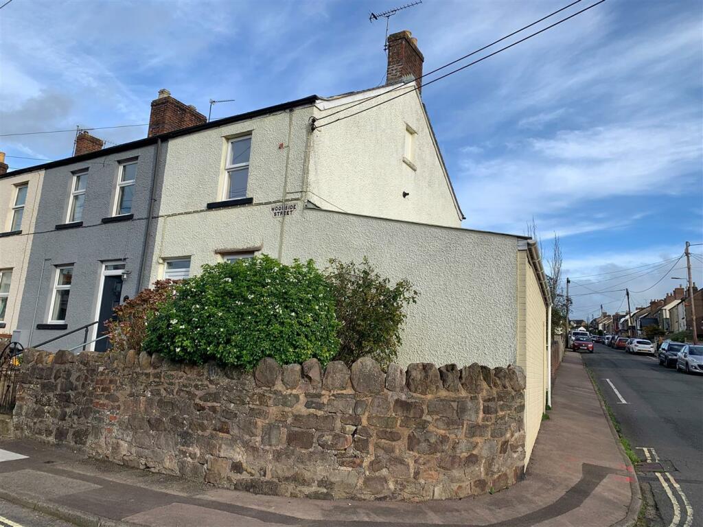 2 bedroom cottage for sale in Woodside Street, Cinderford, GL14
