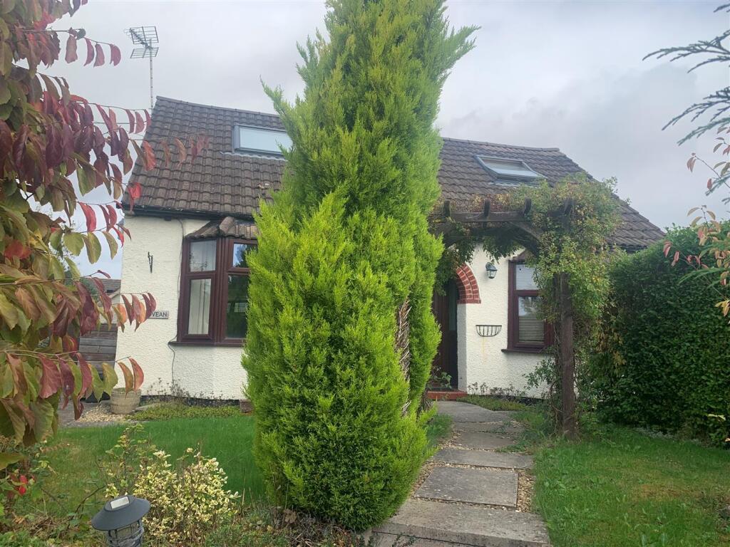 Main image of property: Whitecroft, Lydney