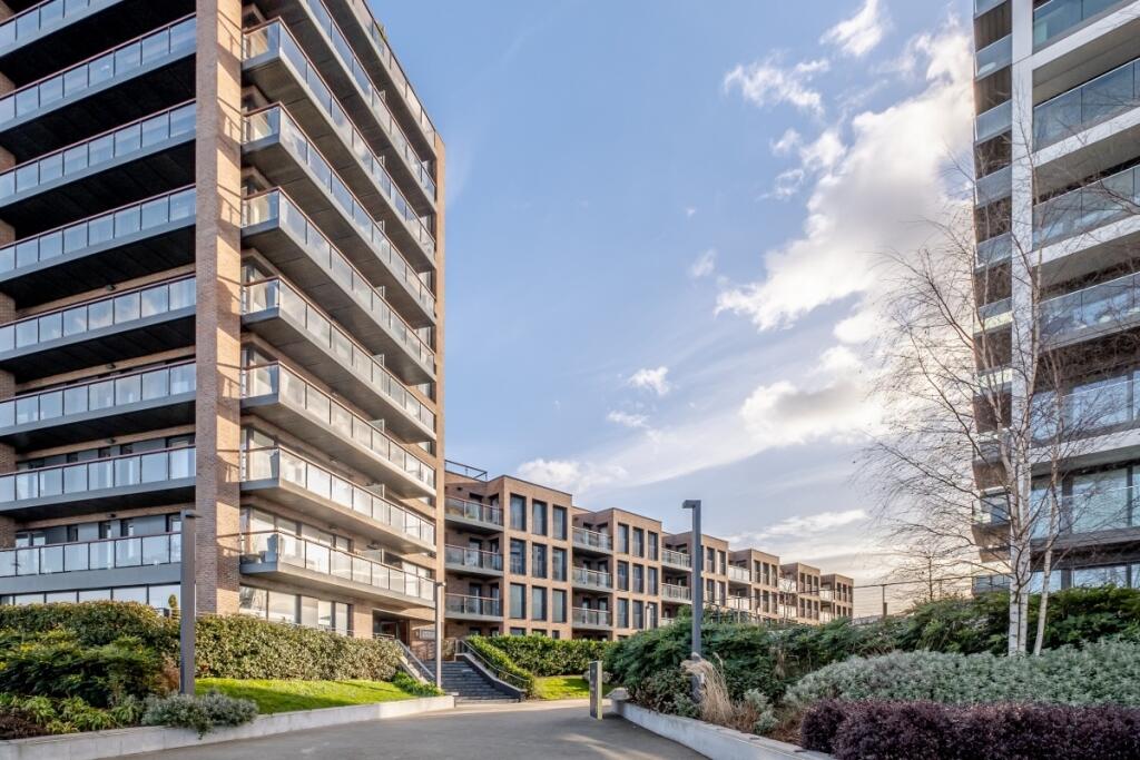 Main image of property: Hampton Apartments Duke Of Wellington Avenue