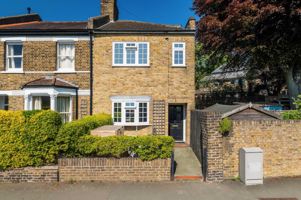 Main image of property: Blackheath Vale, London, SE3