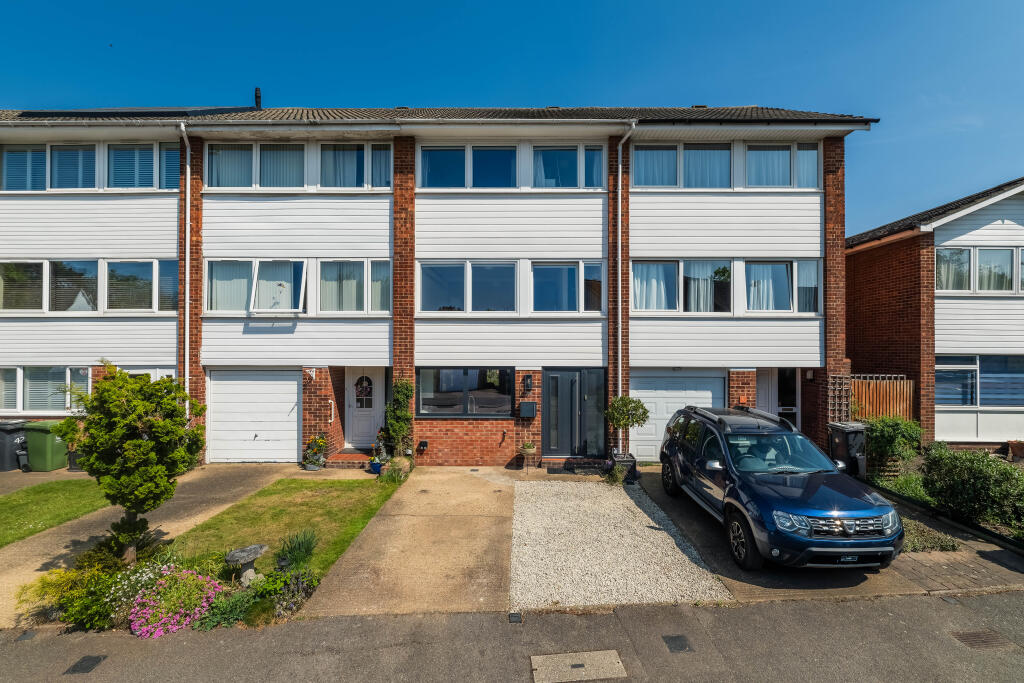 Main image of property: Heathlee Road, London, SE3