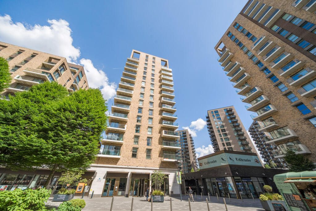 Main image of property: Pegler Square, London, SE3