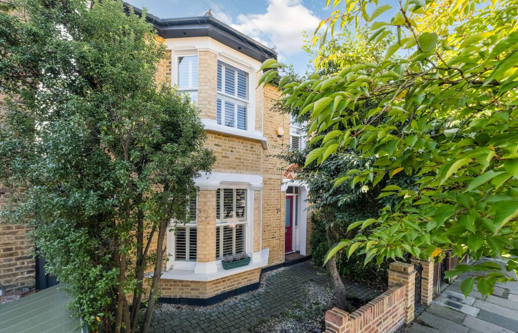 Main image of property: Taunton Road, London, SE12