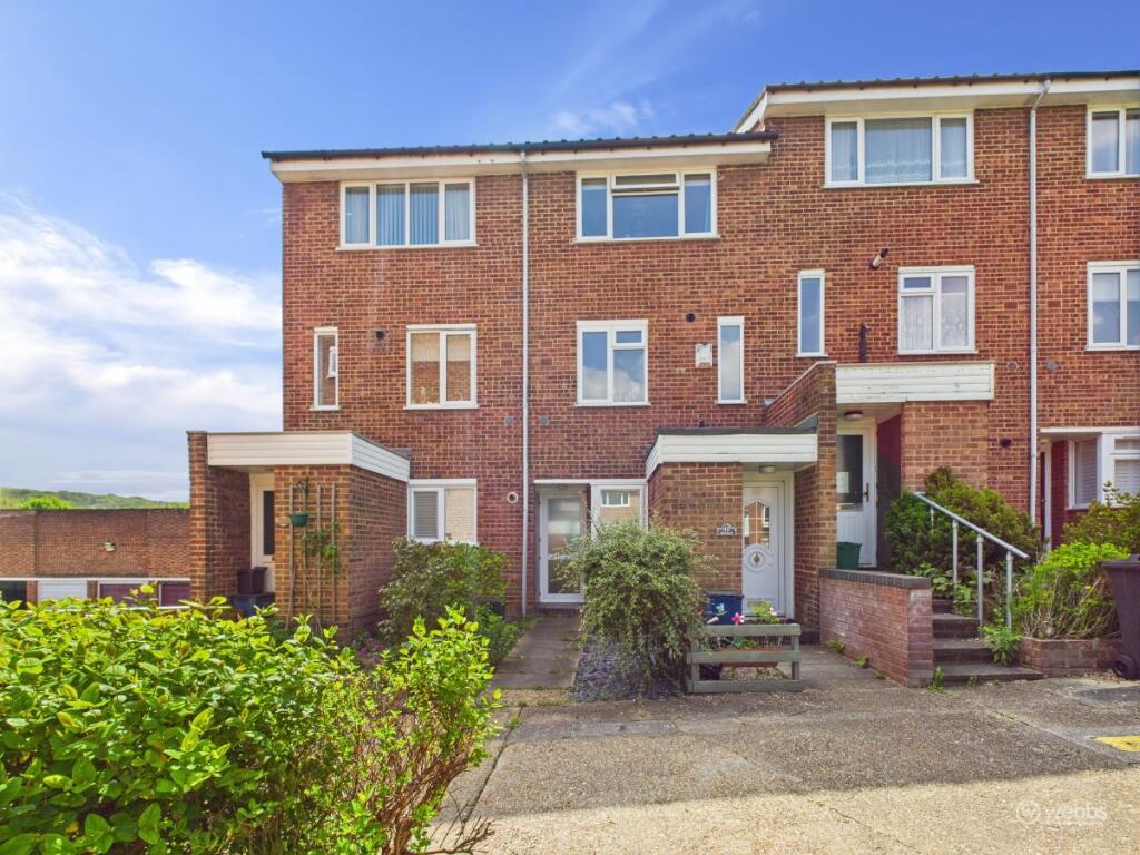 Main image of property: Bellfield, Forestdale, Croydon