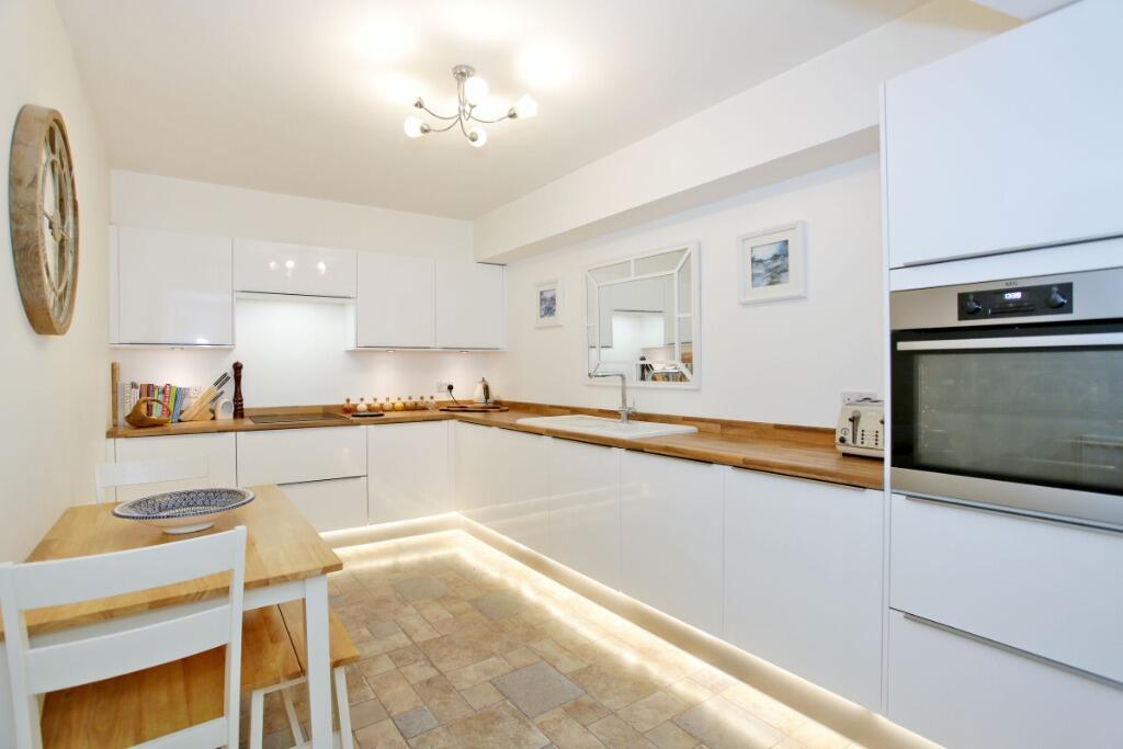 Main image of property: Union Glen, City Centre, Aberdeen, AB11
