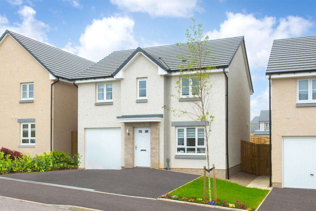 4 bedroom detached house