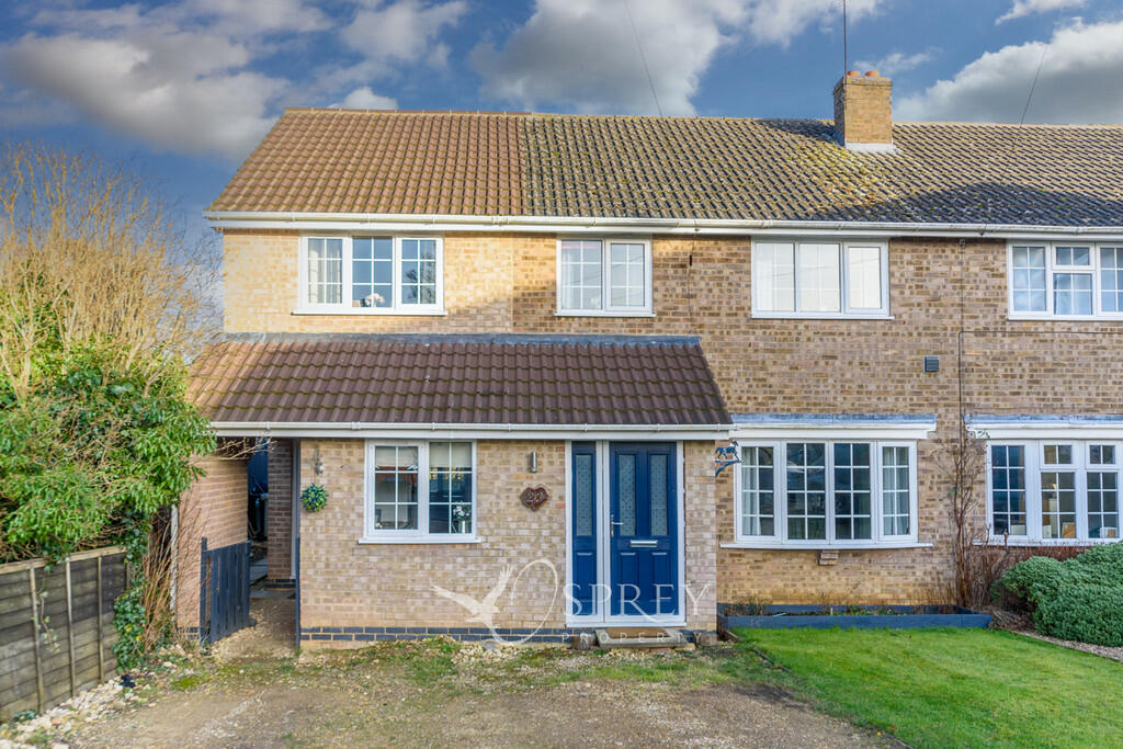 4 bedroom semidetached house for sale in Cresswell Drive, Cottesmore, LE15