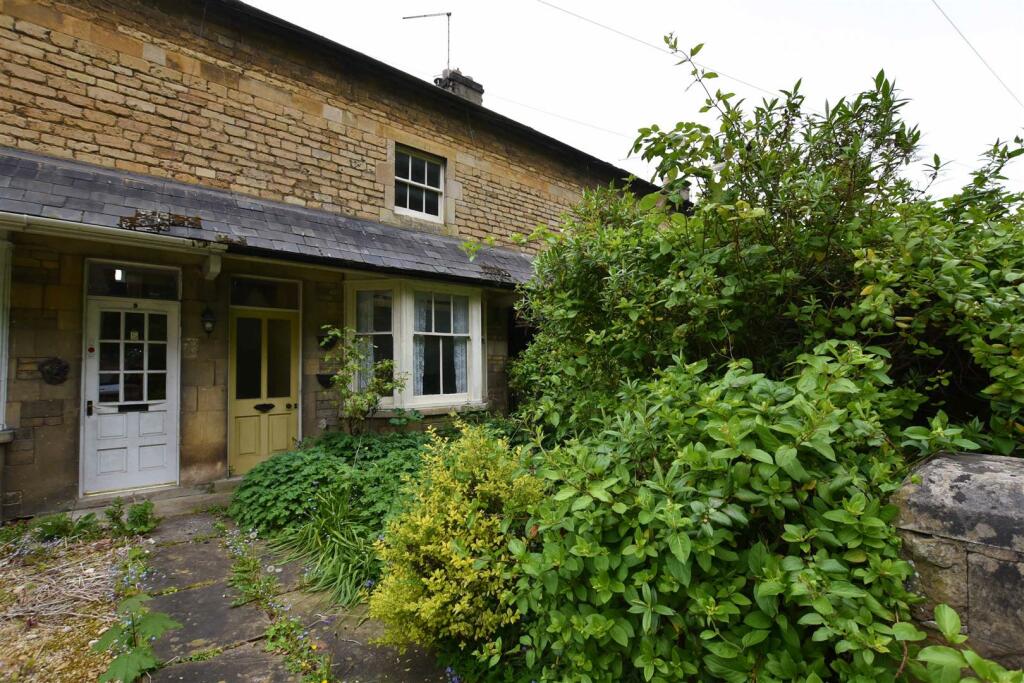 3 bedroom house for sale in Barnack Road, Stamford, PE9