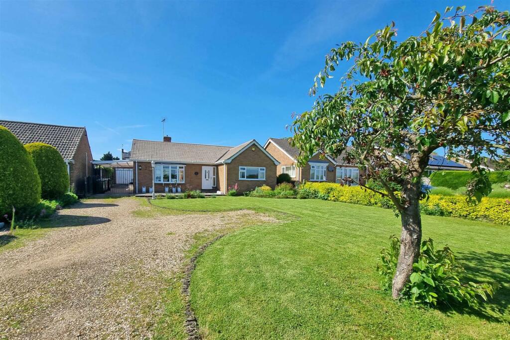 3 bedroom detached bungalow for sale in Ryhall Road, Great Casterton