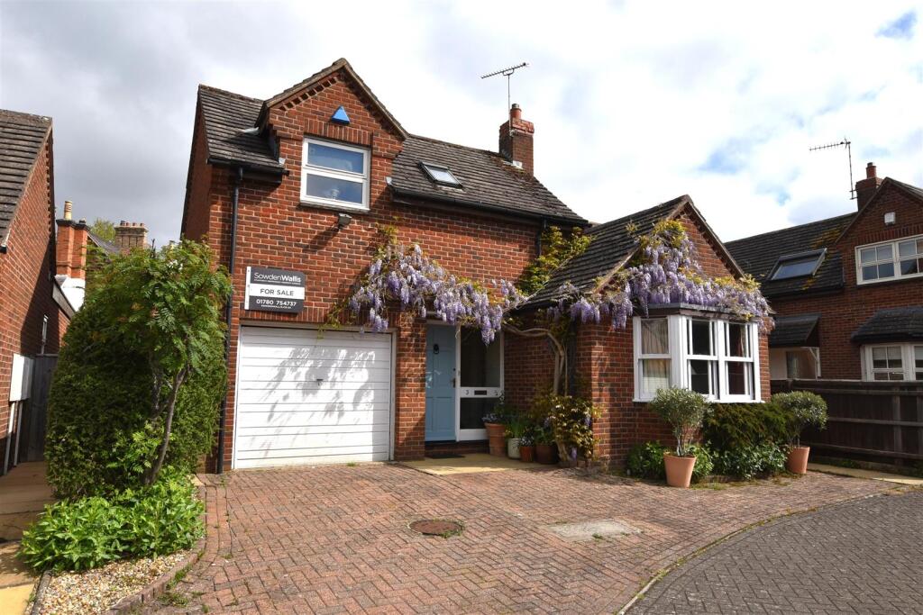 Main image of property: Alwyne Close, Oakham