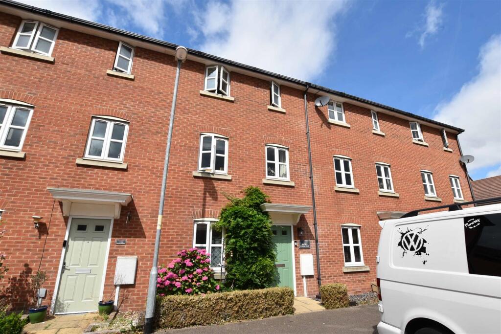 Main image of property: Banks Crescent, Stamford