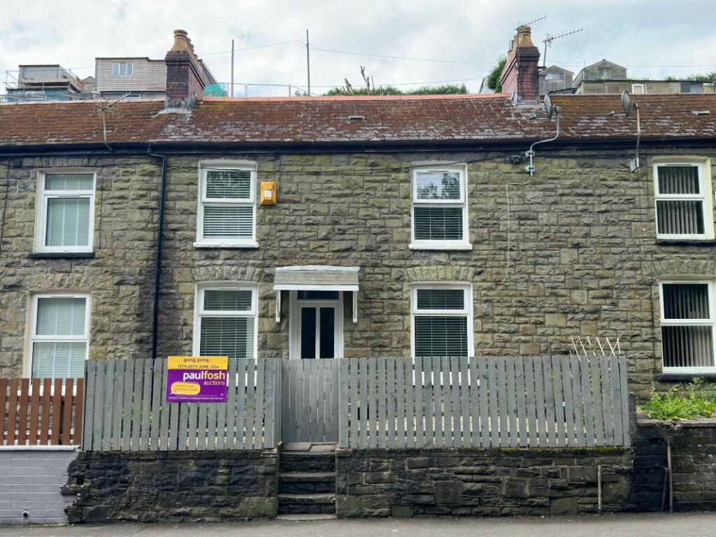 2 bedroom terraced house for sale in 132 East Road, Tylorstown