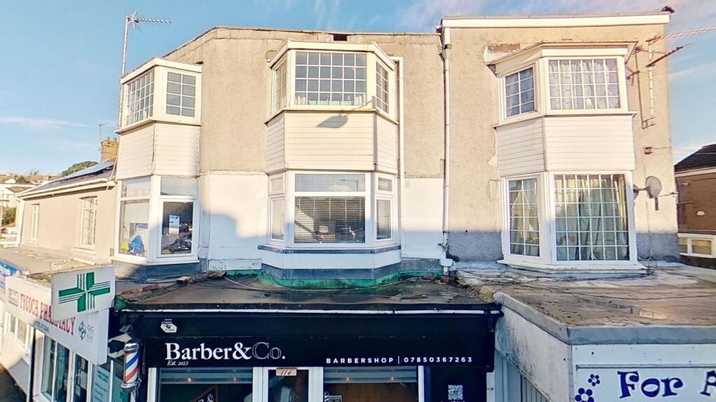 Main image of property: 114B Tycoch Road, Sketty, Swansea, West Glamorgan, SA2 9EQ