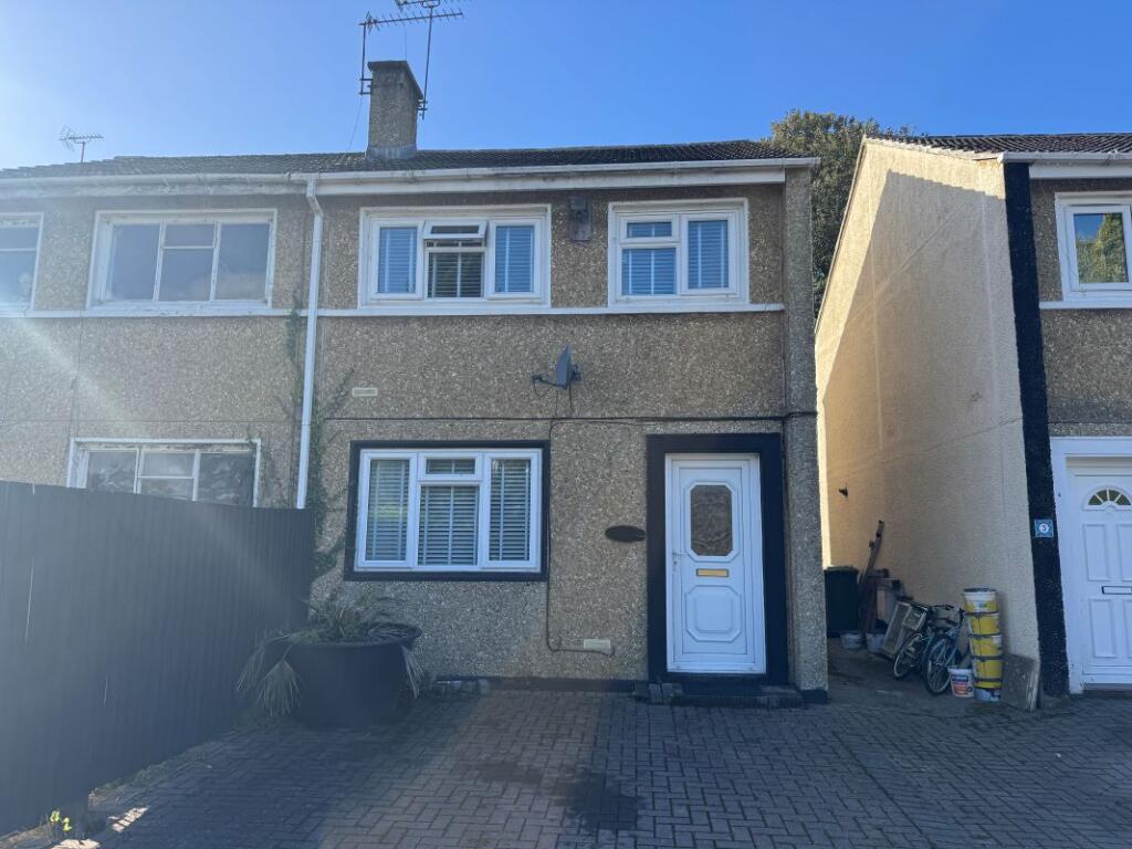 Main image of property: 2 St. Michaels Close, Mitcheldean, Gloucestershire, GL17 0HU