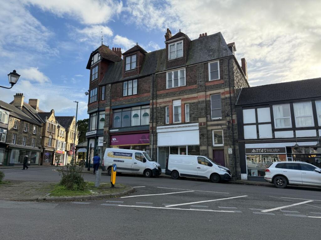 Main image of property: Flat 1 Commerce House, Station Crescent, Llandrindod Wells, Powys, LD1 5BD