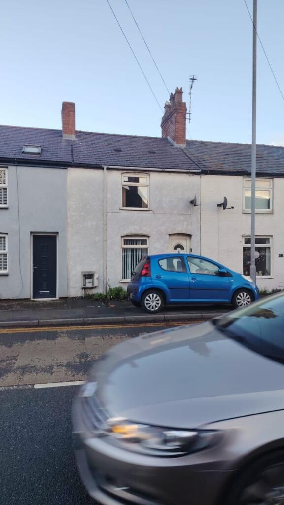 Main image of property: 155 Chester Road, Oakenholt, Flint, Clwyd, CH6 5DY