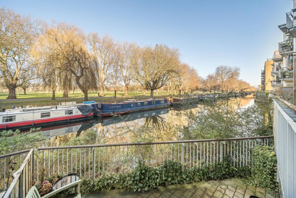 Main image of property: Printers Mews, Bow