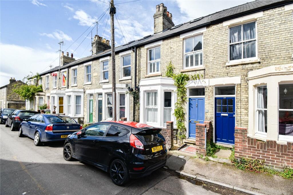 3 bedroom terraced house for rent in Sleaford Street, Cambridge, CB1