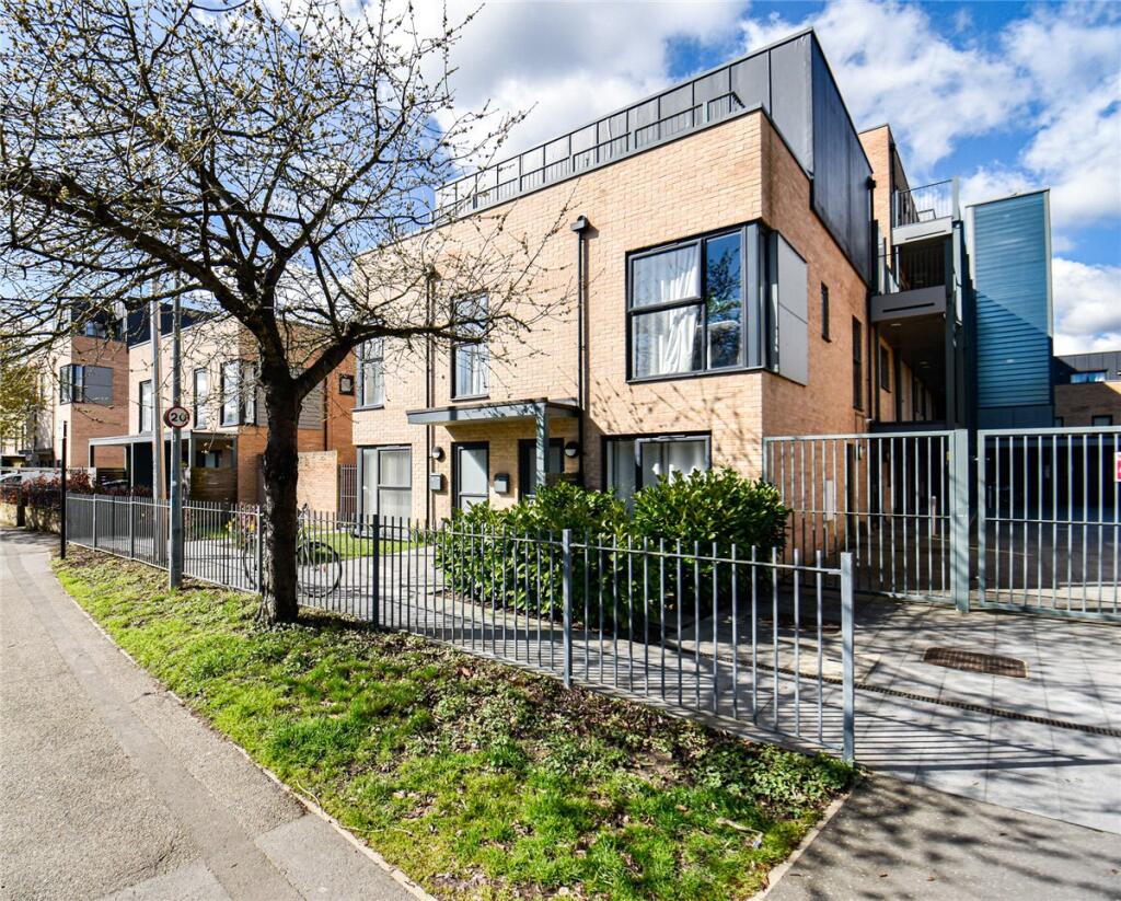Main image of property: Flamsteed Close, Cambridge, CB1