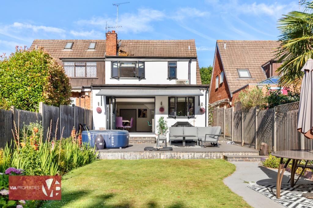 Main image of property: St Leonards Road, Nazeing, EN9