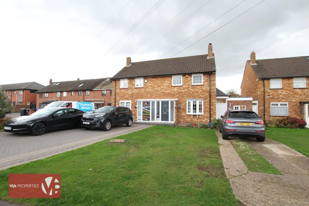 Main image of property: Beechfield Walk, Waltham Abbey, EN9