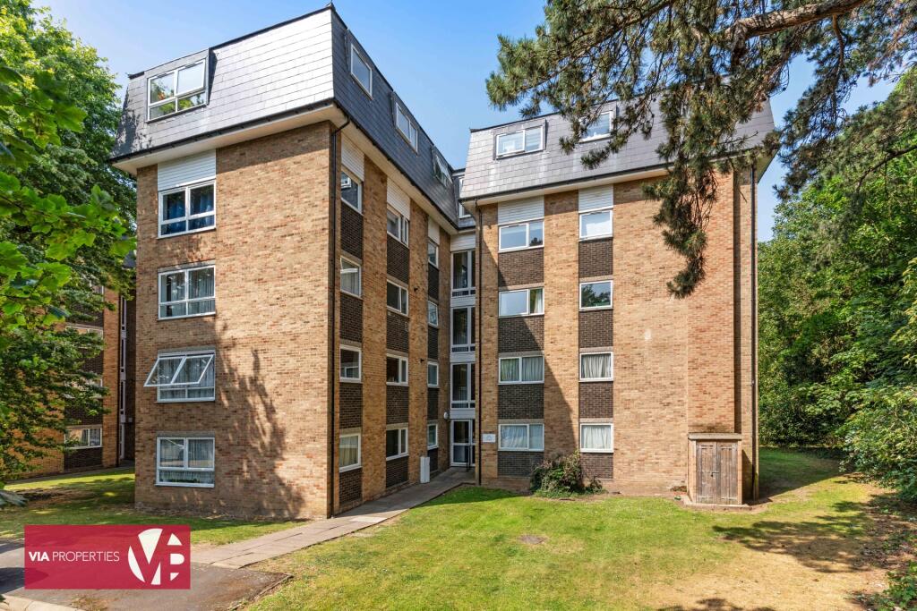 Main image of property: Lampits, Hoddesdon, EN11