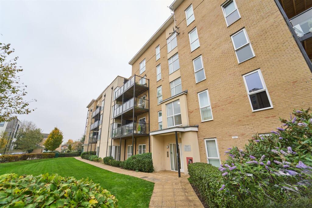 Main image of property: Hunting Place, Hounslow