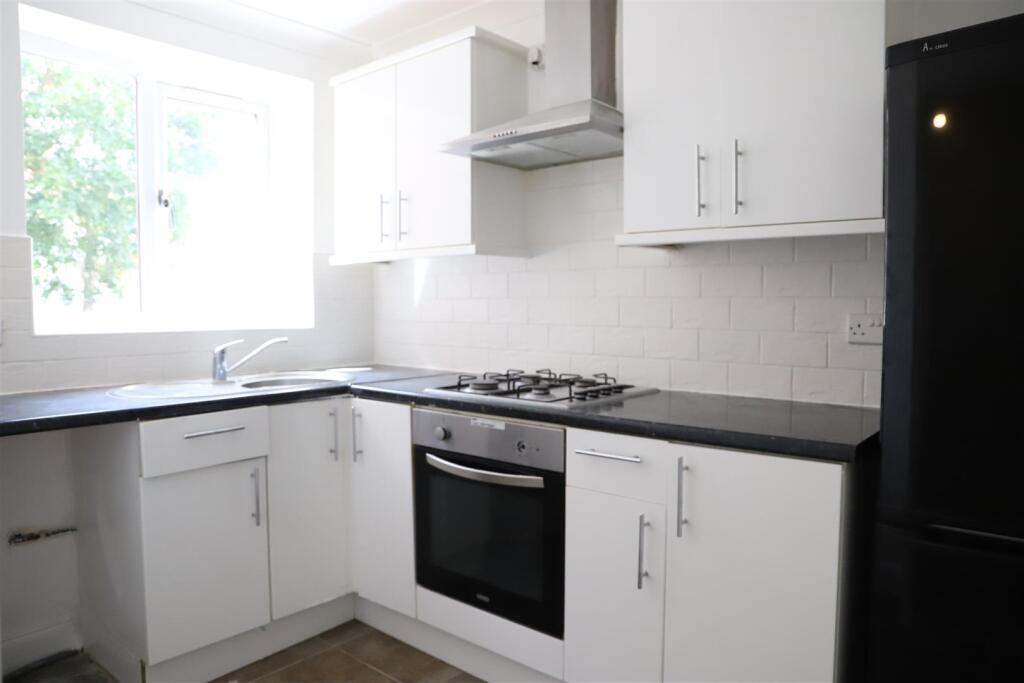 Main image of property: Tanglewood Close, Uxbridge