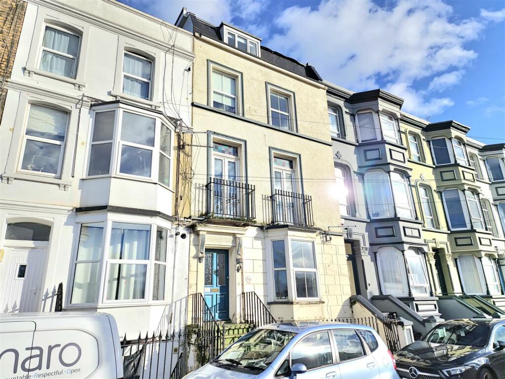 1 bedroom apartment for rent in Grosvenor Place, Margate, CT9