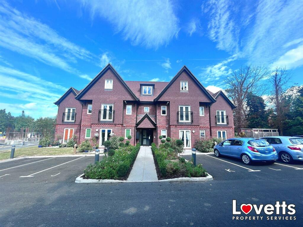 Additional property image - Hundreds House, Linksfield Road, Westgate-On-Sea