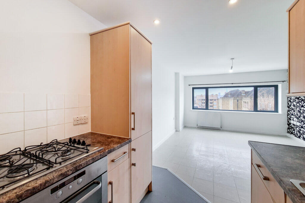 1 bedroom flat for sale in Well Street, London E9 7PX, E9