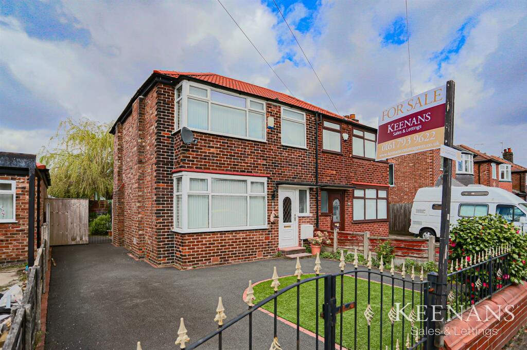 3 bedroom semidetached house for sale in Dryden Avenue, Swinton, M27