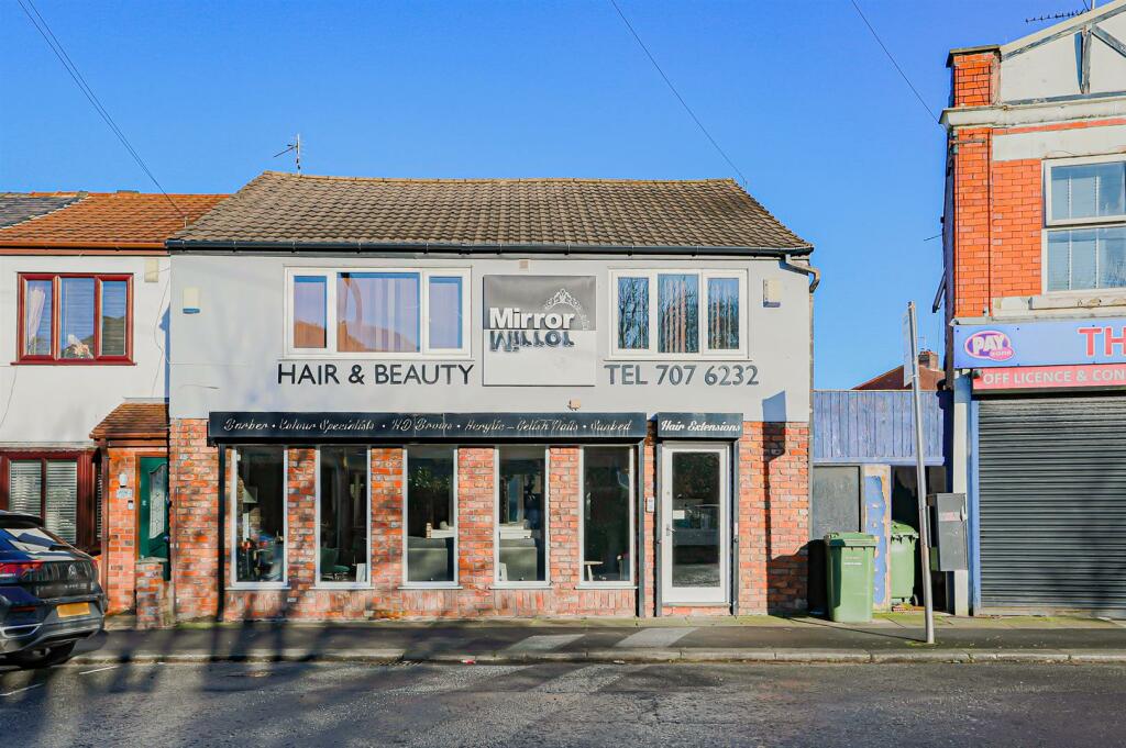 Commercial property for sale in Worsley Road, Eccles, M30