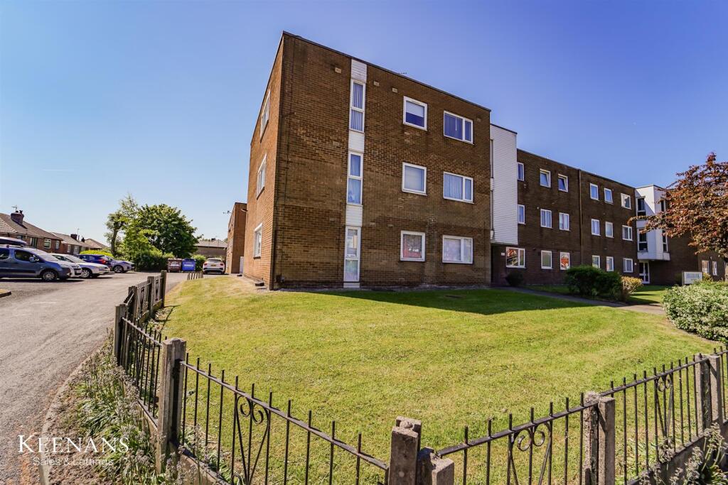 Main image of property: Bolton Road, Swinton, Manchester