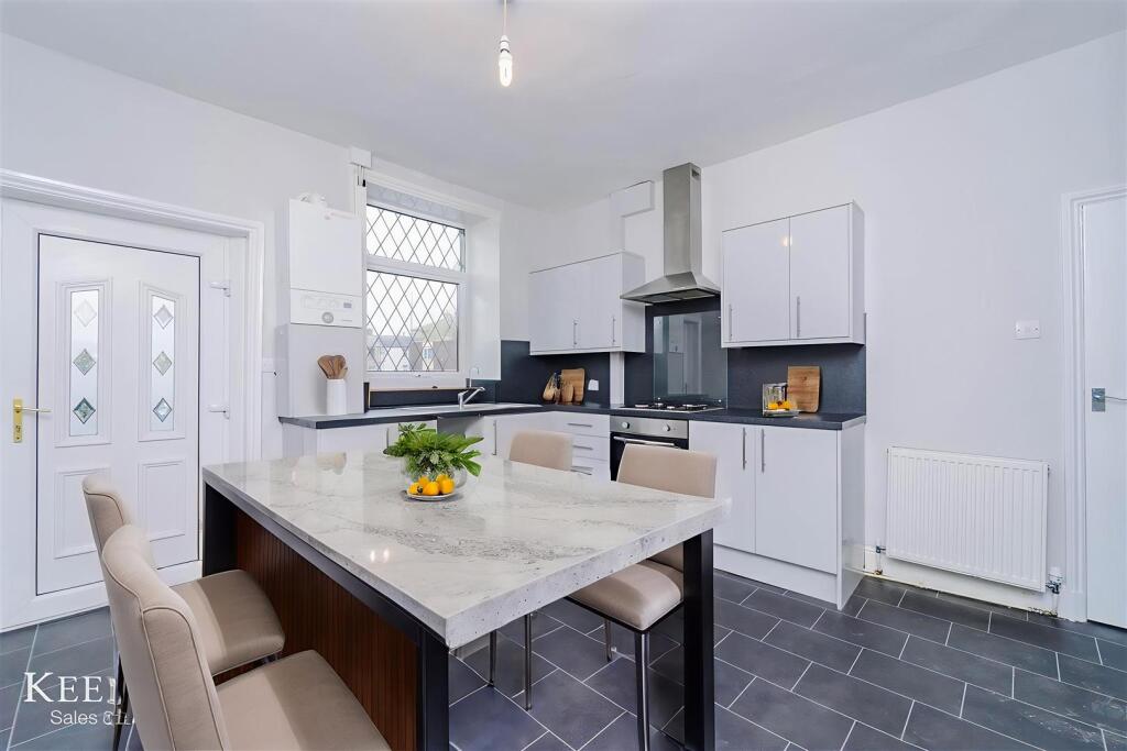 Main image of property: Bury Road, Rawtenstall, Rossendale