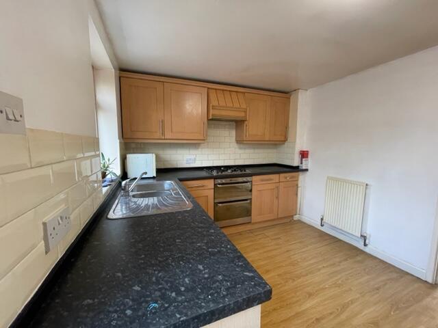 2 bedroom house for rent in London Road, Oadby, LEICESTER, LE2