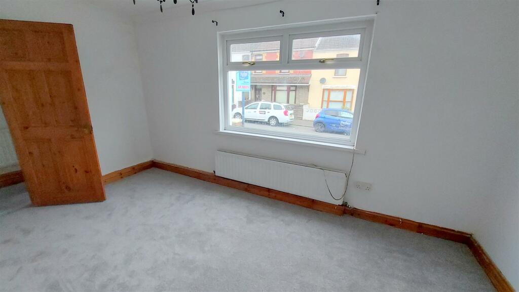 Additional property image - Evans Street, Kenfig Hill, Bridgend