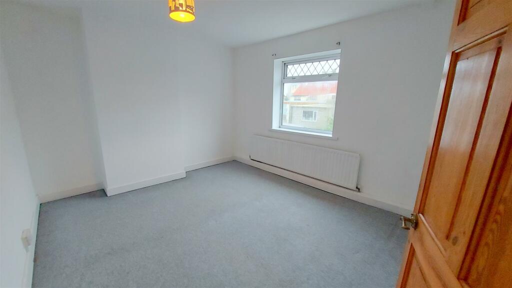 Additional property image - Evans Street, Kenfig Hill, Bridgend