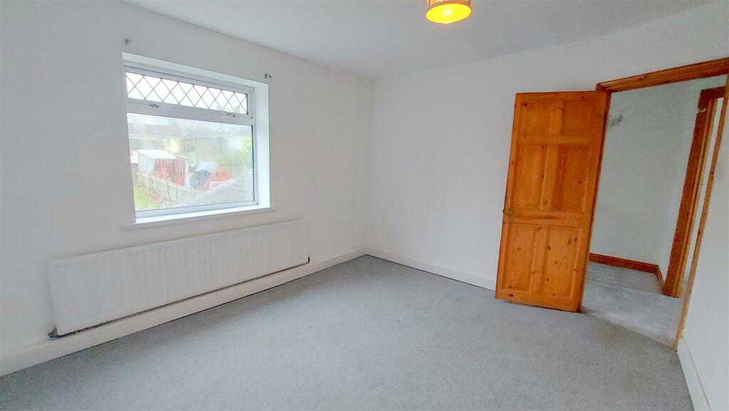 Additional property image - Evans Street, Kenfig Hill, Bridgend