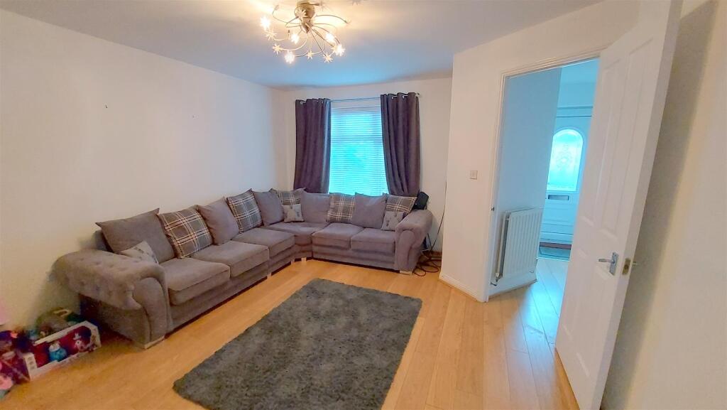 Additional property image - Ton View, Kenfig Hill, Bridgend