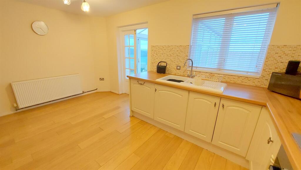 Additional property image - Ton View, Kenfig Hill, Bridgend