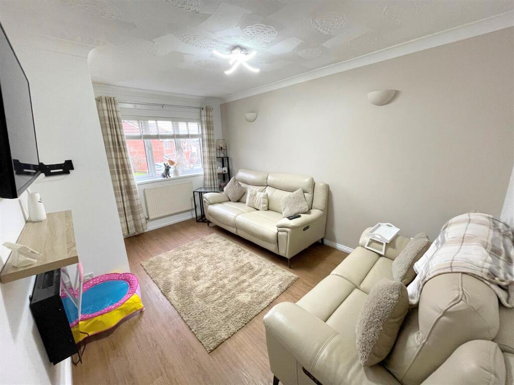 Additional property image - Cwrt Coed Parc, Maesteg