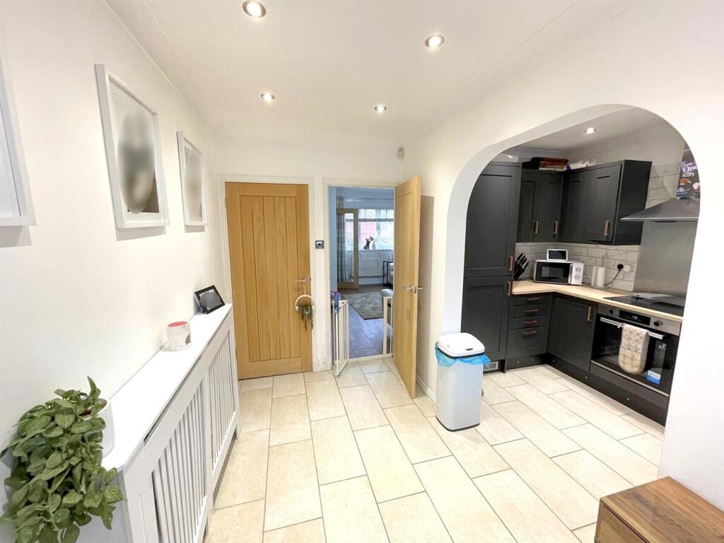 Additional property image - Cwrt Coed Parc, Maesteg