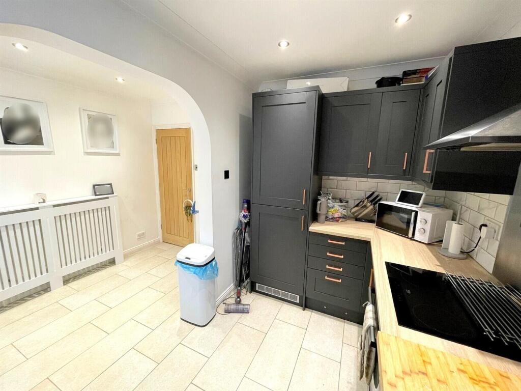 Additional property image - Cwrt Coed Parc, Maesteg