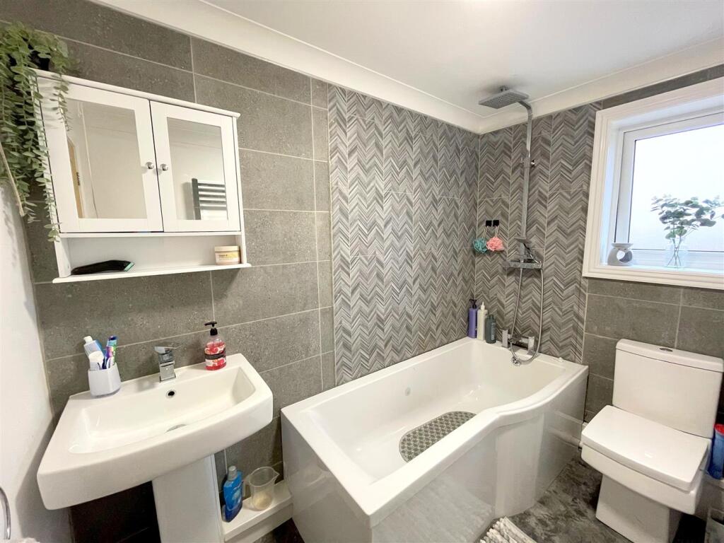 Additional property image - Cwrt Coed Parc, Maesteg