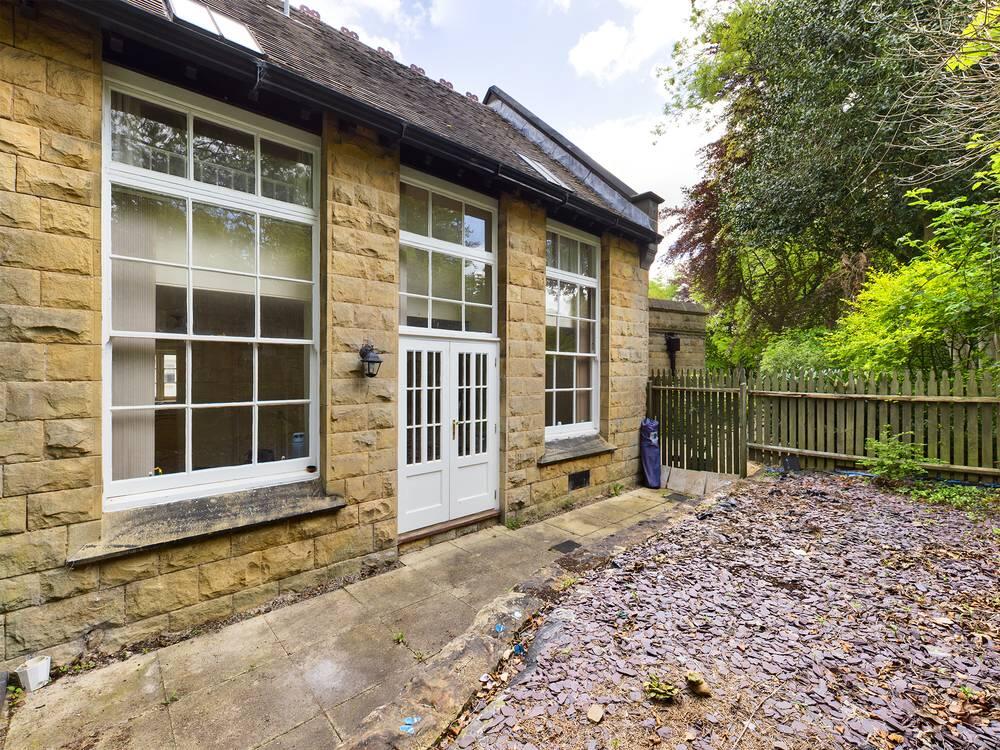 Main image of property: Woodhouse Road, Mansfield, NG18